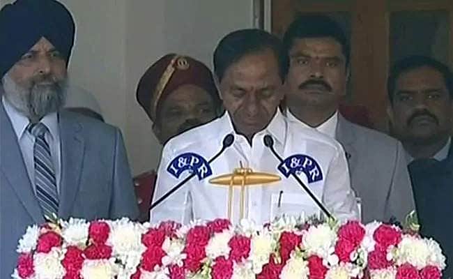 தெலங்கானா முதல்வராக சந்திரசேகர ராவ் பதவியேற்பு  