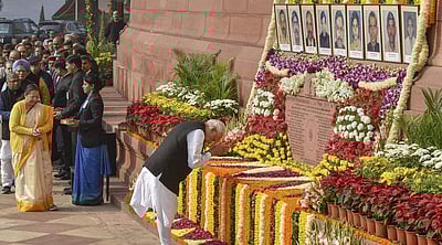 நாடாளுமன்றம் தாக்குதல் நினைவு தினம் அனுசரிப்பு