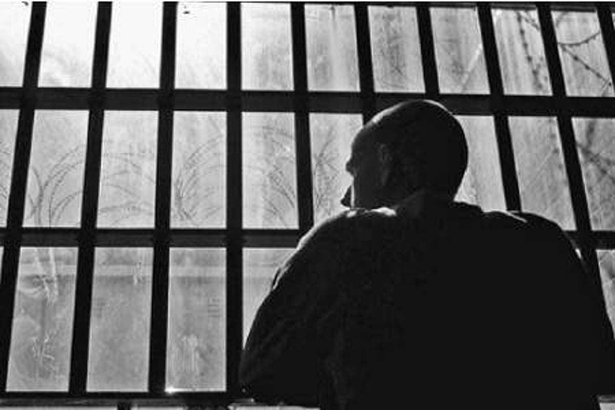 தந்தையின் நினைவுதினத்தை முன்னிட்டு 9 சிறைக் கைதிகளுக்கு விடுதலை வழங்கிய உயர்ந்த மனிதர்