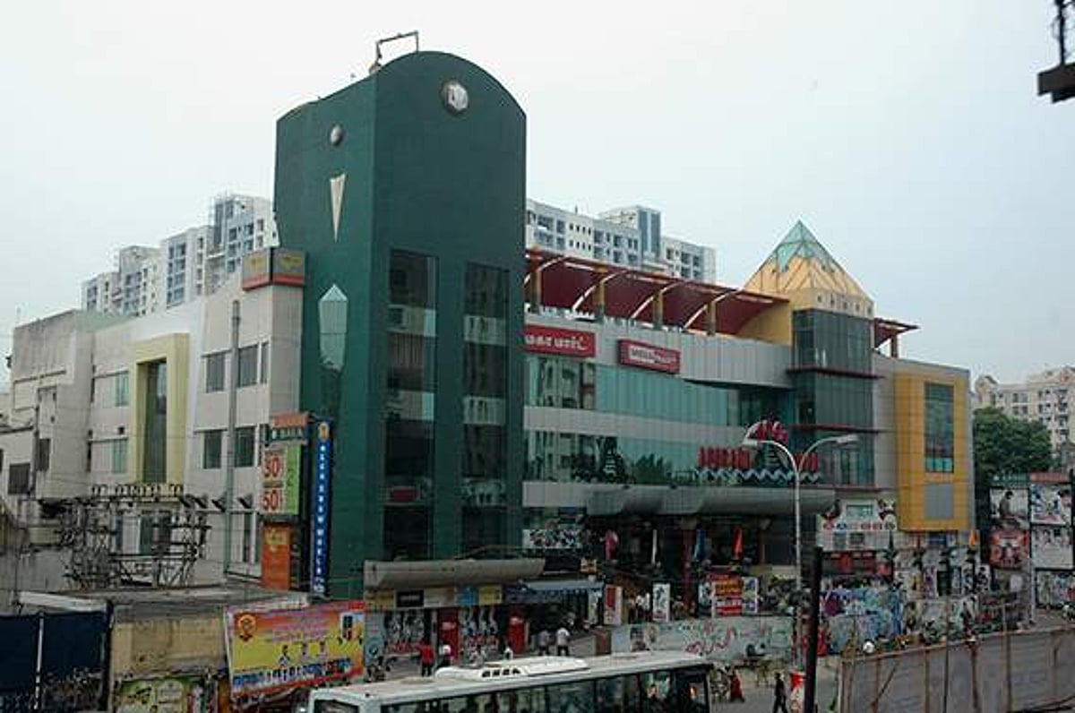 16 மாடிக் கட்டடமாக மாறும் அபிராமி மெகா மால்! அடுக்குமாடிக் குடியிருப்பில் சைவ உணவு உட்கொள்பவர்களுக்கு முன்னுரிமை!