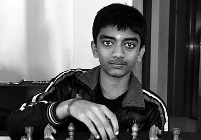 உலகின் இளம் செஸ் கிராண்ட் மாஸ்டர் என்கிற சாதனையைத் தவறவிட்ட சென்னைச் சிறுவன்!