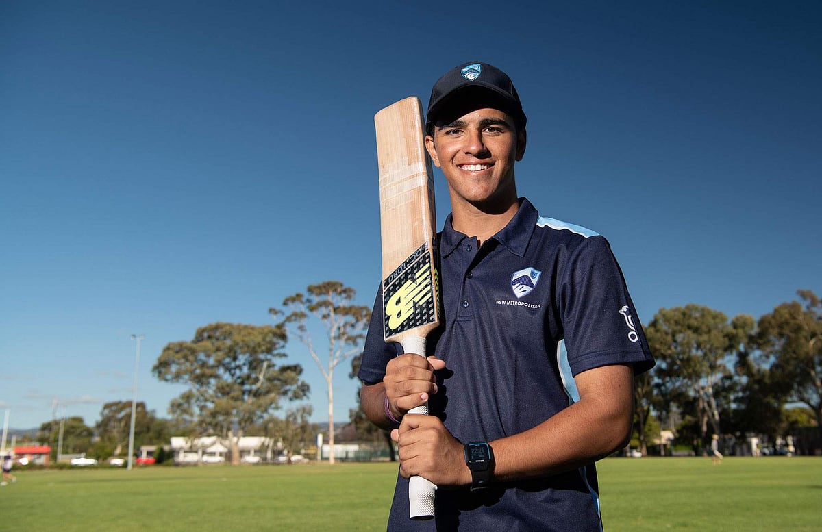 ஆறு பந்துகளில் ஆறு சிக்ஸர்: ஆஸி. இளம் வீரர் சாதனை! (விடியோ)