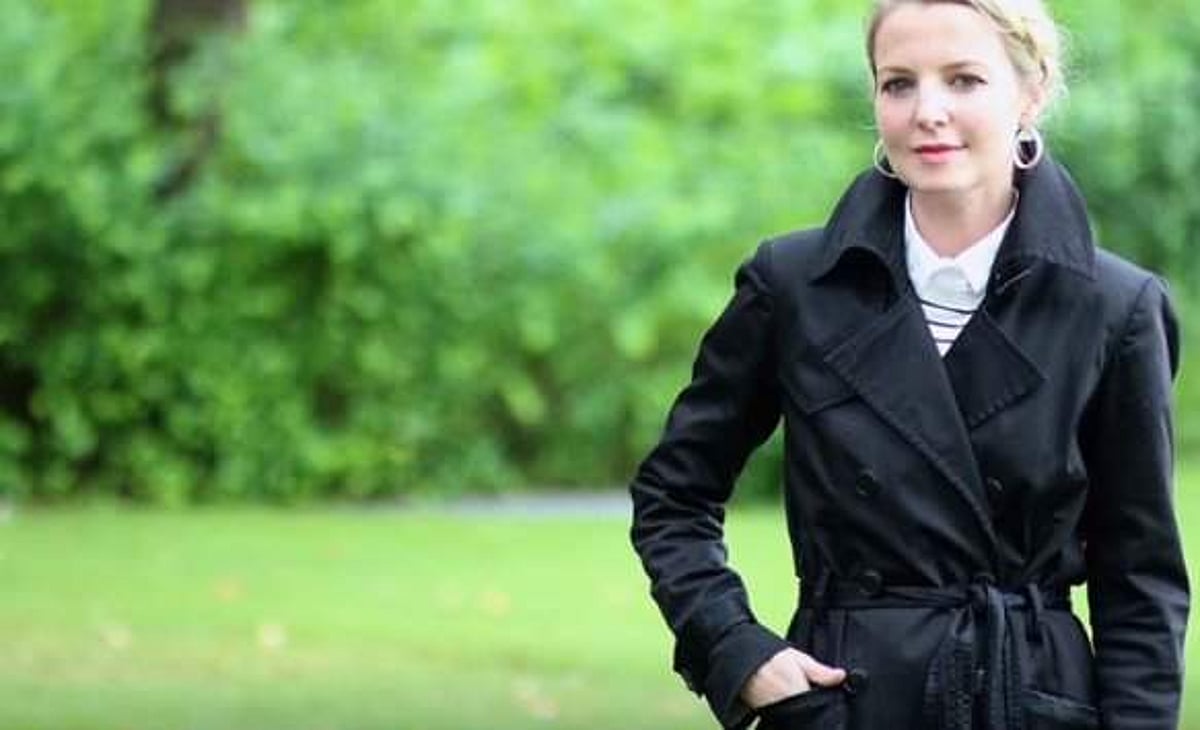 மழைக்காலத்துக்கு ஏற்ற ஸ்டைலிஷ் வார்ட்ரோப் செலக்ஷன்... சும்மா ஃபாலோ பண்ணிப் பாருங்க!