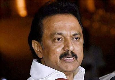 மருத்துவமனையில் திமுக பொது செயலாளர் அன்பழகனை சந்தித்து நலம் விசாரித்த ஸ்டாலின்