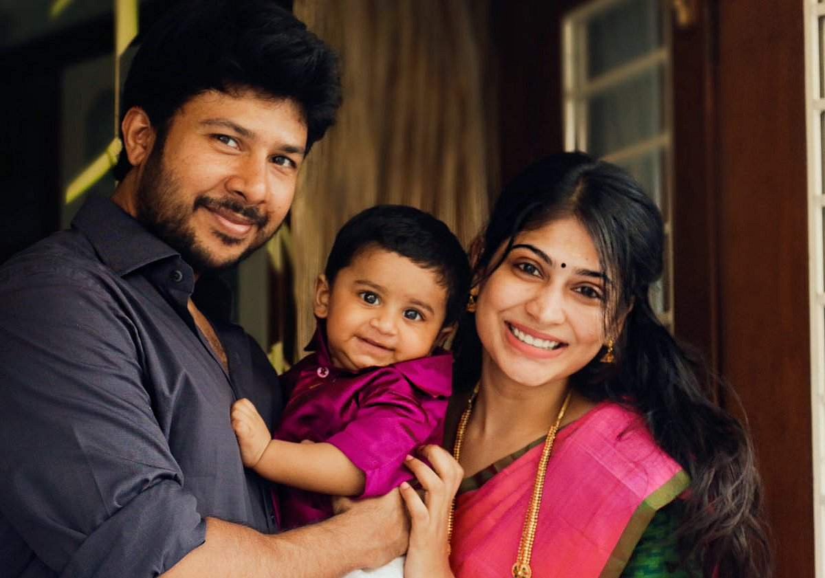 வாழ்க்கை அழகான புகைப்படத்தைத் தரும்போது....: நடிகை விஜயலட்சுமி