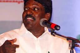 ‘உயா்ந்த இடத்துக்குச் சென்றாலும் 
வாழ்வில் மறக்க முடியாதவா்கள் ஆசிரியா்கள்’