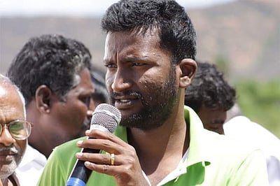 காதலர் தினத்தன்று இயக்குநர் சுசீந்திரனின் வித்யாசமான ட்விட்டர் வாழ்த்து!