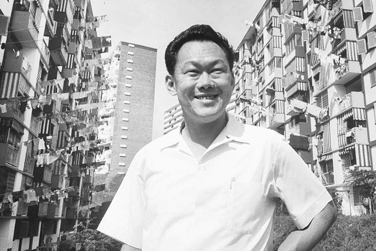 குடிசையலிருந்து கூடுகளுக்கு...