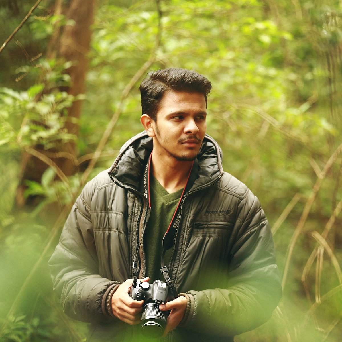 உதவி இயக்குநர்கள் தேவை: பிரபல இளம் இயக்குநர் அறிவிப்பு