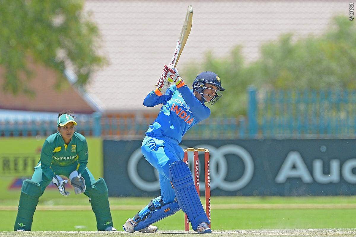 மகளிர் டி20: இந்தியா பேட்டிங்!