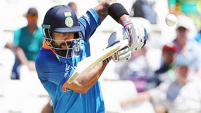 3-ஆவது ஒருநாள்: இந்தியா 303/6, விராட் கோலி 160 நாட்-அவுட்