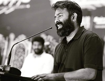 காலா, வட சென்னை படங்களின் பின்னணி இசை குறித்து சந்தோஷ் நாராயணன் பதிவு!