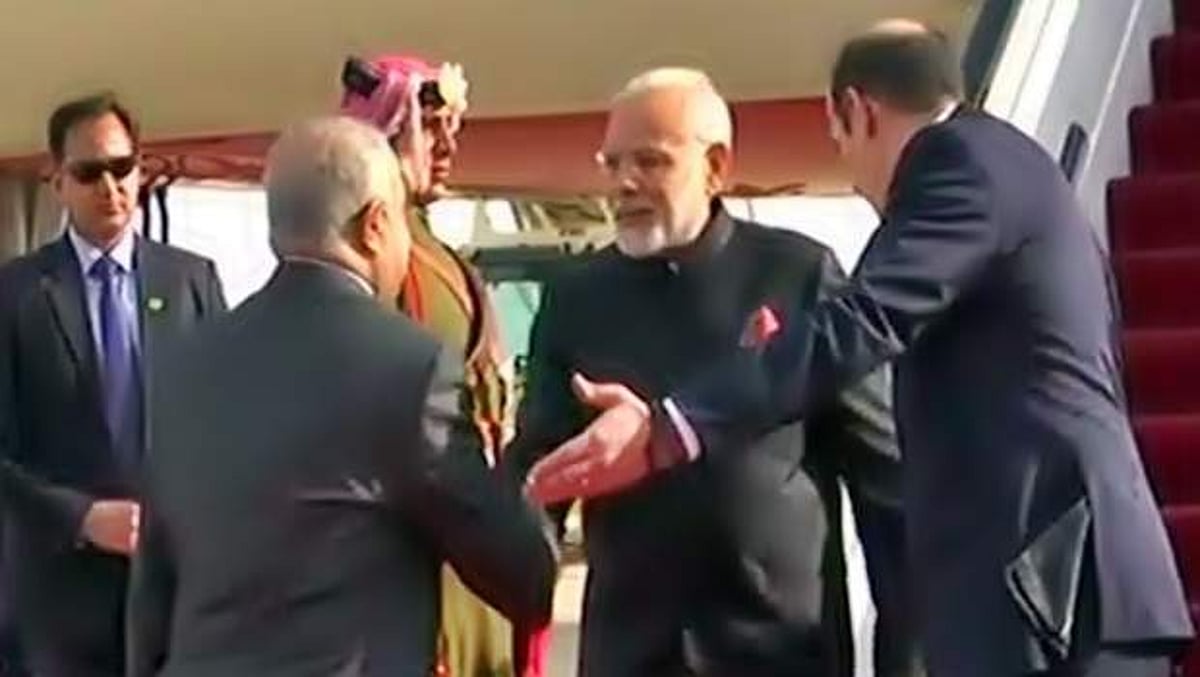 அரசுமுறைப் பயணமாக ஜோர்டான் சென்றடைந்தார் பிரதமர் மோடி