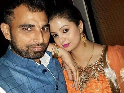 தன்னுடைய ஃபேஸ்புக் கணக்கு முடக்கப்பட்டதாக ஷமி மனைவி புகார்!