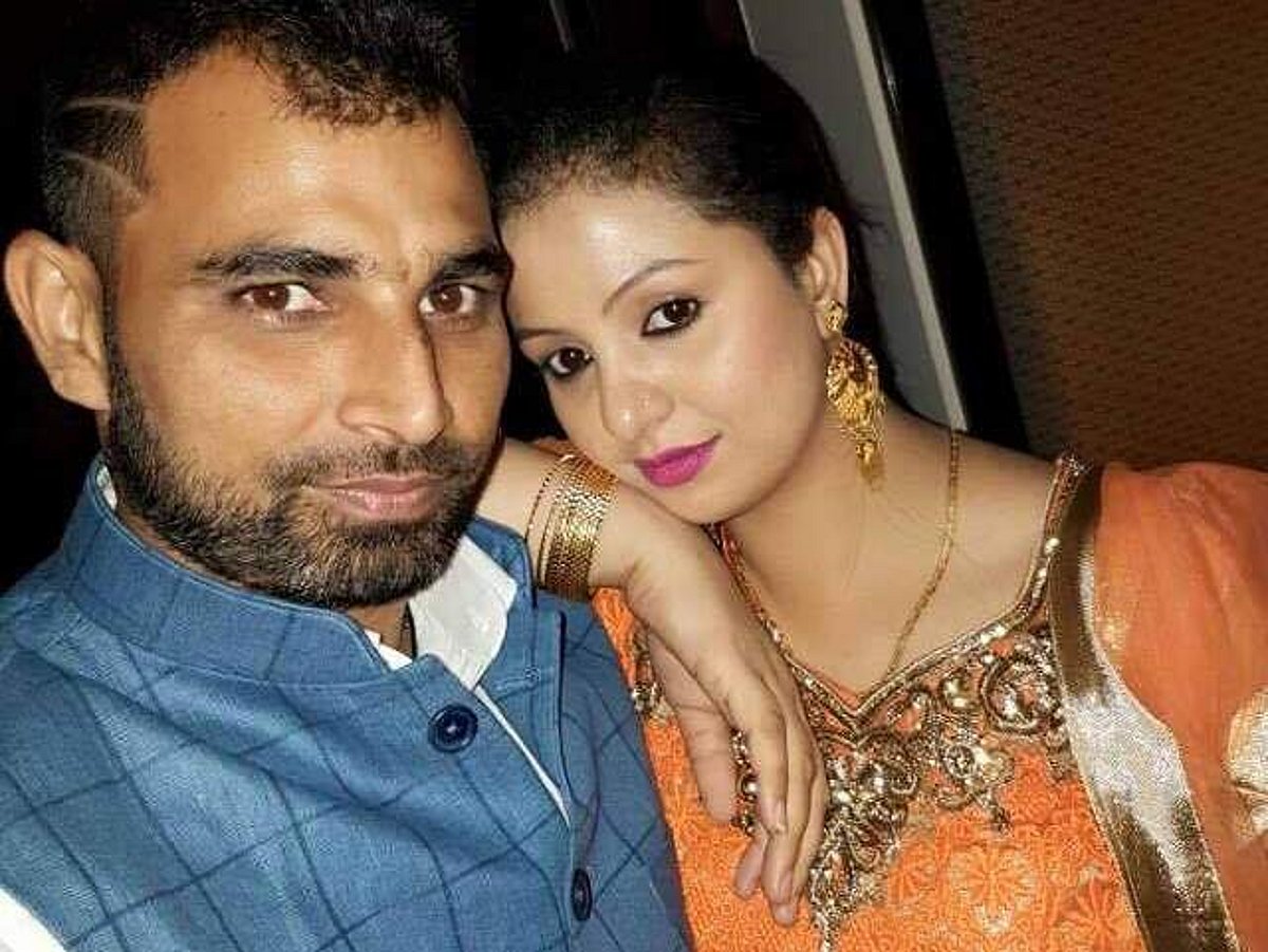 தன்னுடைய ஃபேஸ்புக் கணக்கு முடக்கப்பட்டதாக ஷமி மனைவி புகார்!