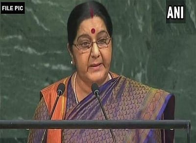 நேபாளம் விமான விபத்தில் 50 பேர் பலி: வெளியுறவு துறை அமைச்ச சுஷ்மா சுவராஜ் இரங்கல்