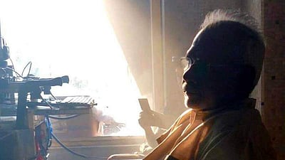 செக்கச் சிவந்த வானம்