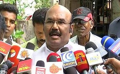 சட்டப்பேரவையில் எதையும் எதிர்கொள்ளத் தயார்: அமைச்சர் ஜெயக்குமார் அறைகூவல்!