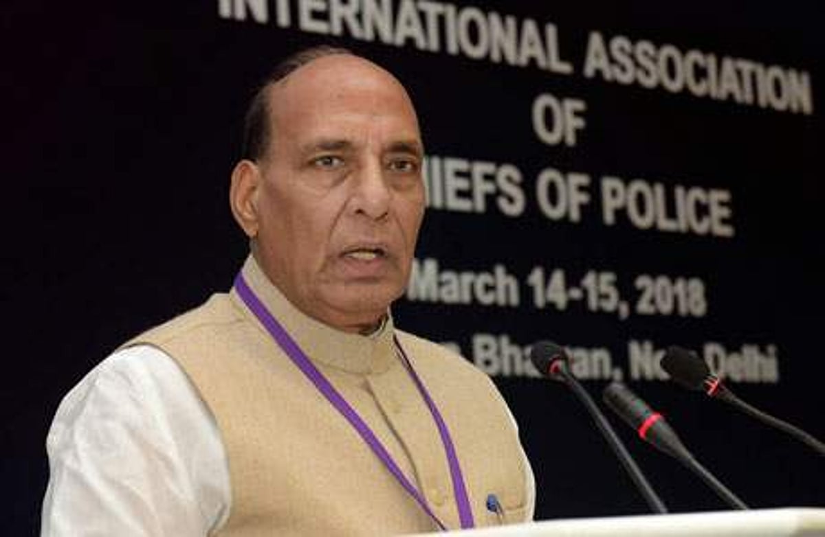 தேவை ஏற்படின் இந்திய படைகள் எல்லைத் தாண்டும்: எச்சரிக்கிறார் ராஜ்நாத்