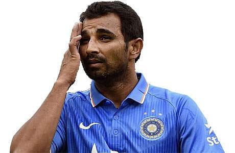 கார் விபத்தில் சிக்கிய முகமது ஷமிக்கு தலையில் பலத்த காயம்