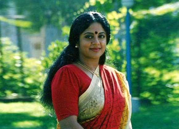 ஏலத்துக்கு விடப்படும் நடிகை ஸ்ரீவித்யாவின் சொத்து! வருமானவரித் துறை நடவடிக்கை!