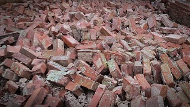 திருவண்ணாமலையில் சுவர் இடிந்த விபத்தில் 3 பேர் சாவு