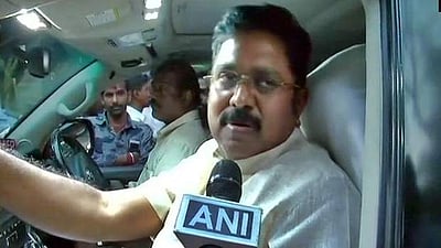 இரவு 11 மணிக்கு மேல் அவர் பேச வேண்டாம்: யாரை சொல்கிறார் டிடிவி?