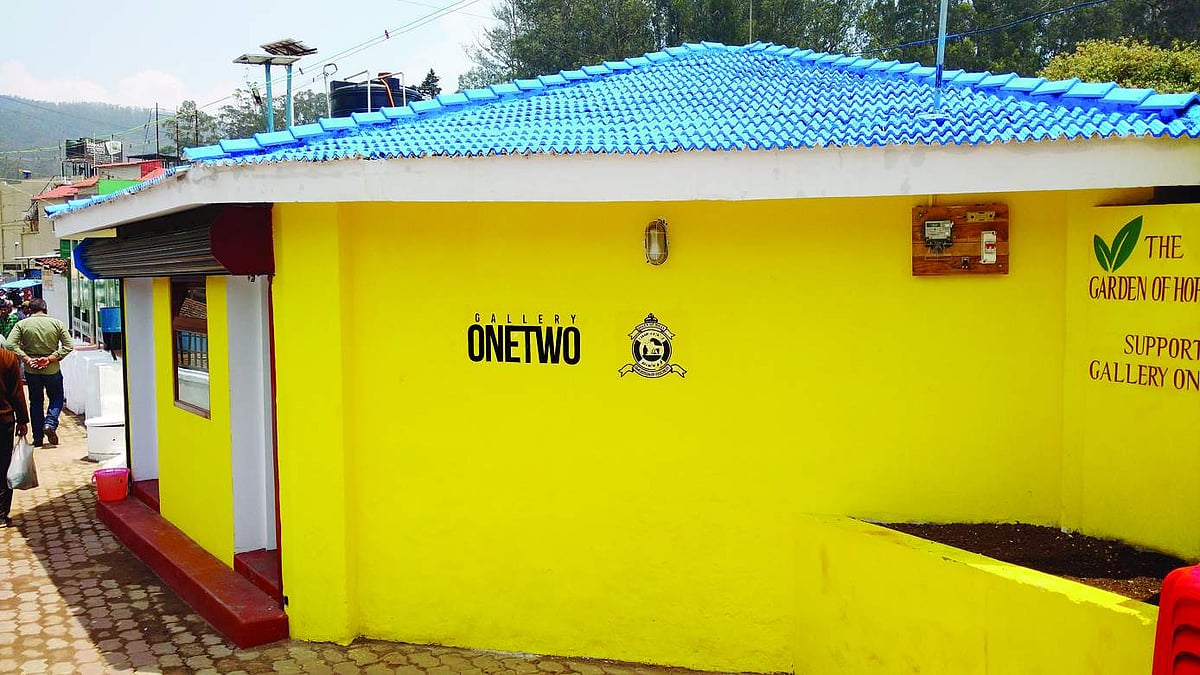 உதகையில் கலைக்கூடமாக மாறிய பொதுக் கழிப்பிடம்!