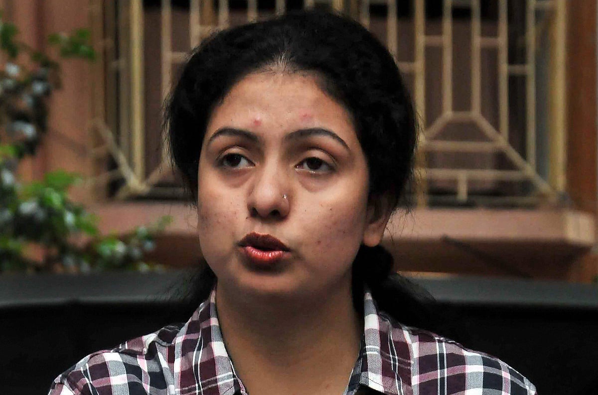 கணவருக்கு எவ்விதக் கெடுதலும் ஏற்படக் கூடாது: ஷமி மனைவி உருக்கம்!