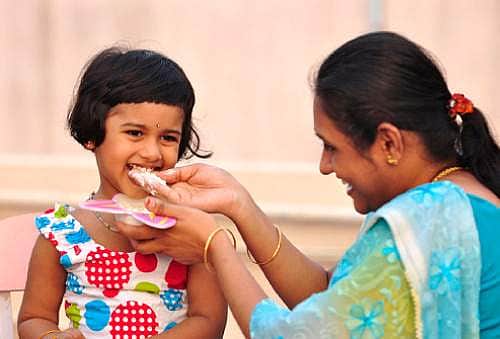 அடடா... உங்க குழந்தைங்க காலையில என்ன தாங்க சாப்பிடுவாங்க?