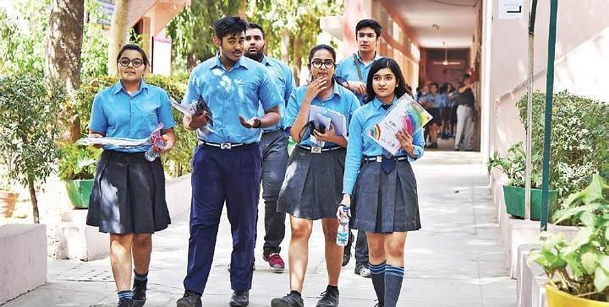 தபாலில் வந்த +2 பொருளாதார விடைத்தாள்: அதிர்ந்து போன சிபிஎஸ்இ