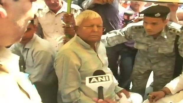 என்னை சிறையில் அடைத்துவிட்டு பிகாரில் பாஜக வன்முறையை ஏற்படுத்துகிறது: லாலு பிரசாத் யாதவ்