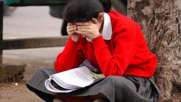 ‘ம்’ எனும் முன் தற்கொலைக்கு முயலும் மாணவ, மாணவியருக்கு ஒரு வார்த்தை!