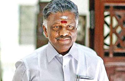 ஓபிஎஸ் உட்பட 11 எம்எல்ஏ-க்கள் தகுதி நீக்க வழக்கு: உச்சநீதிமன்றத்தில் நாளை விசாரணை