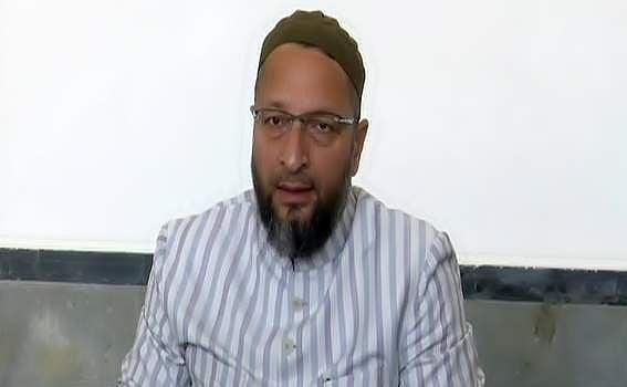 மத்தியில் 3-ஆவது அணி: முதல்வரின் கருத்துக்கு ஓவைஸி ஆதரவு!