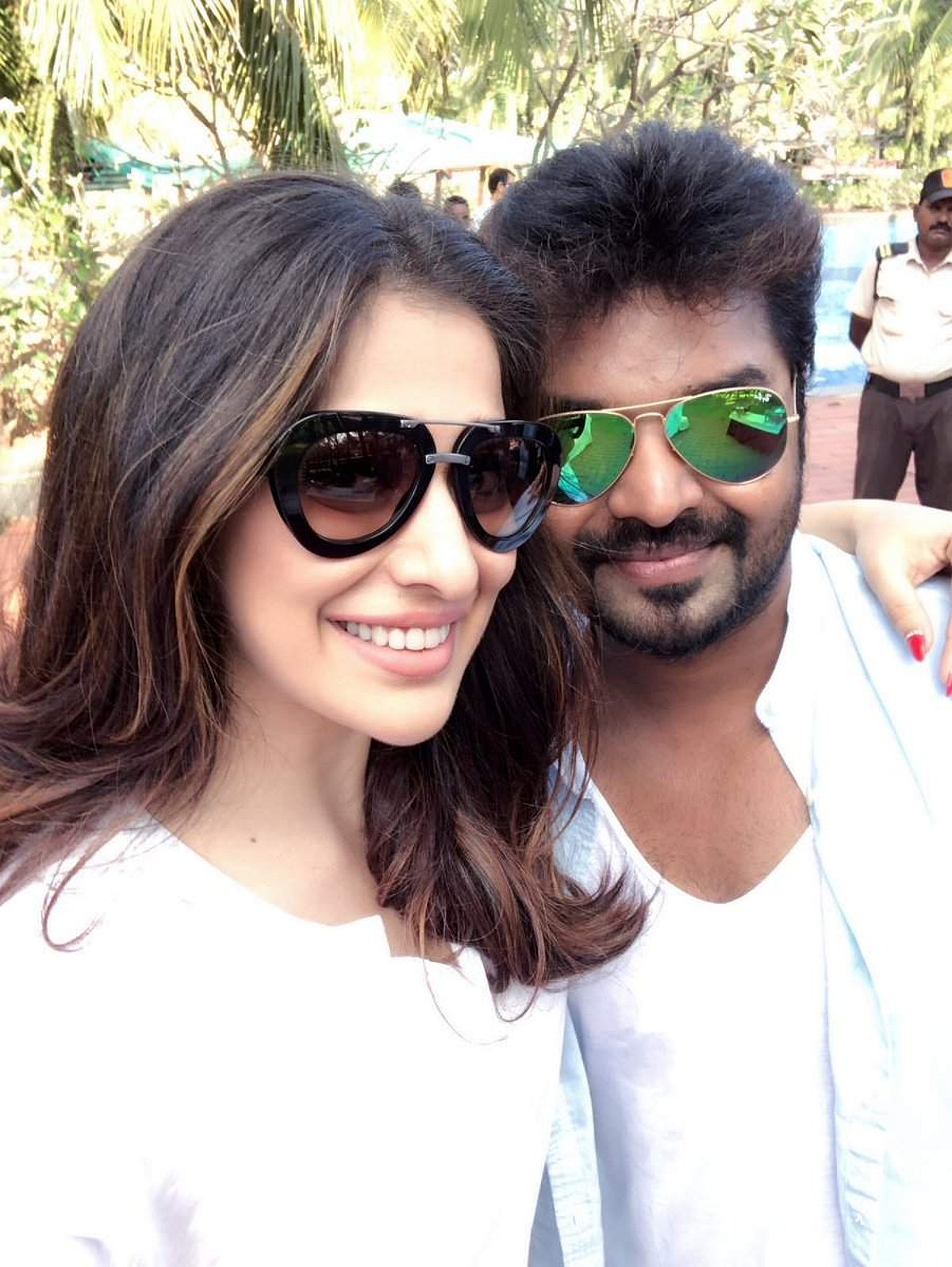 நீயா 2 படத்தில் ஜெய் ஜோடியாக வரலட்சுமி-ராய் லட்சுமி-கேத்ரின் தெரேசா தேர்வு!