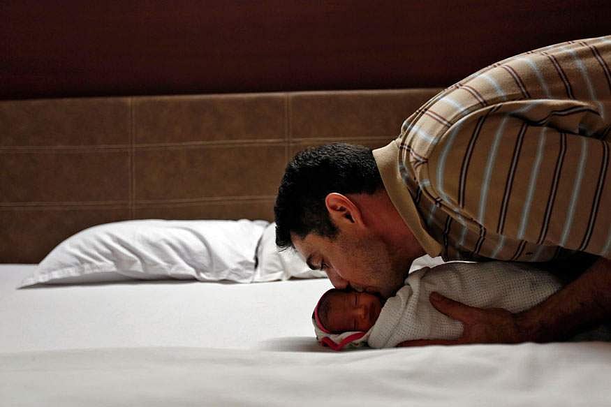 குழந்தைகள் அப்பா சாயலில் பிறந்தால், ரொம்ப ஹெல்த்தியா இருக்குமாம்?!