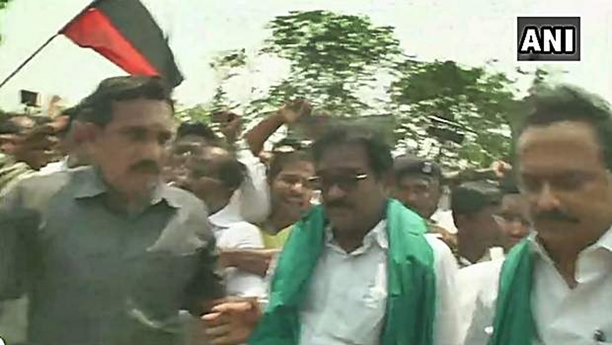 காவிரி மேலாண்மை வாரியம்: போராட்டத்தில் ஈடுபட்ட மு.க.ஸ்டாலின் உள்ளிட்டோர் கைது