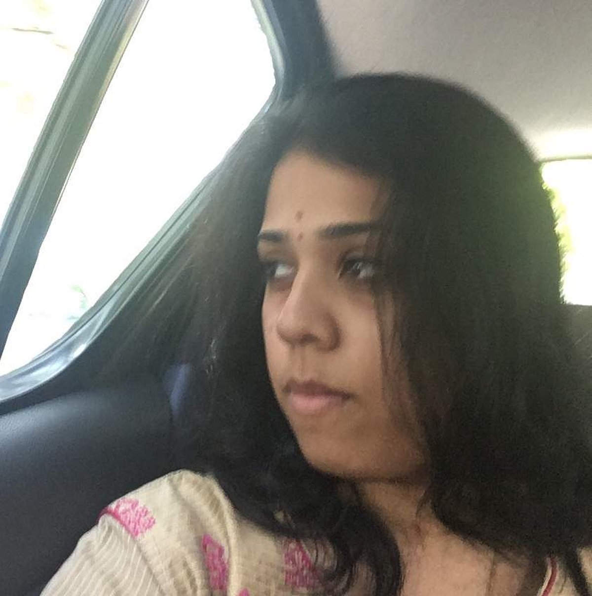 பொற்கணமாய்.. அற்புதமாய்..: டெலிஃபிலிமுடன் வருகிறார் பெண் இயக்குநர்!