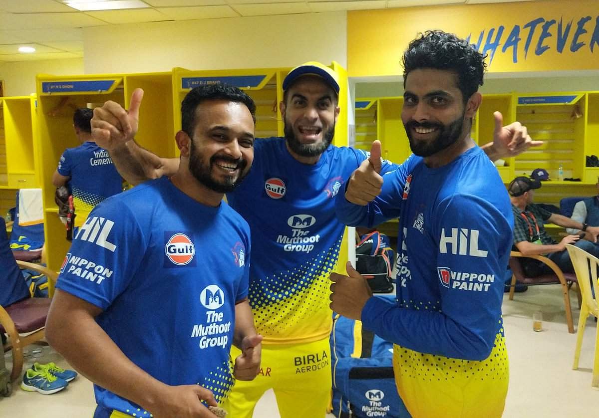 ரசிகர்களுக்குத் தமிழில் வாழ்த்துகளைச் சொன்ன சிஎஸ்கே வீரர்கள்! (விடியோ)