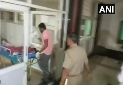 ​உ.பி: 16 வயது சிறுமியை தீயிட்டுக்கொளுத்திய 3 பேர்: ஒருவர் கைது