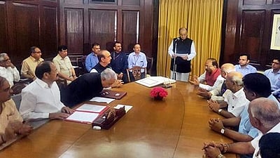 மத்திய நிதியமைச்சர் அருண் ஜேட்லி மாநிலங்களவை எம்.பி.யாக பதவியேற்பு