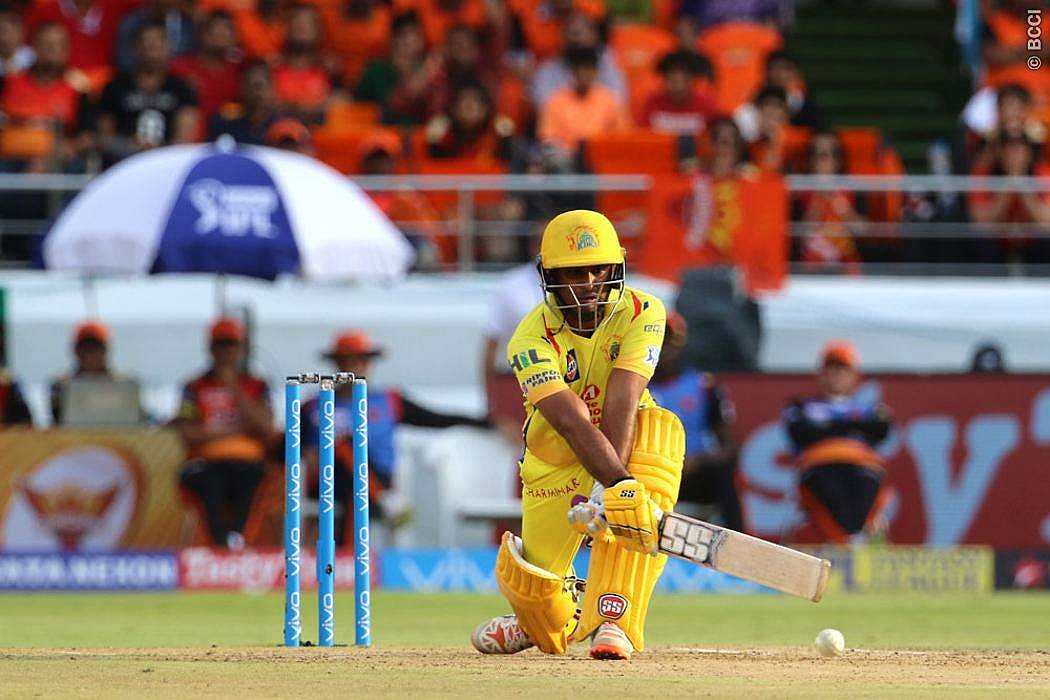 சிஎஸ்கே-வுக்கு ராசியாக உள்ள கடைசி ஓவர்: பரபரப்பான ஆட்டத்தின் ஹைலைட்ஸ்!