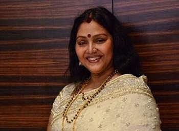 ஸ்டாலின், பாத்திமாபாபு தொடர்பாக பல்லாண்டுகளாகப் புகைந்து கொண்டிருந்த வதந்திகளுக்கு முற்றுப்புள்ளி!