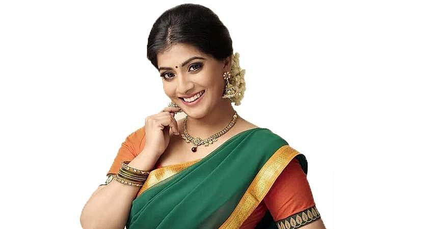 விமரிசனங்கள் எந்தவிதத்திலும் என்னை பாதிக்காது! நடிகை வரலட்சுமி! காரசாரமான பேட்டி (விடியோ)