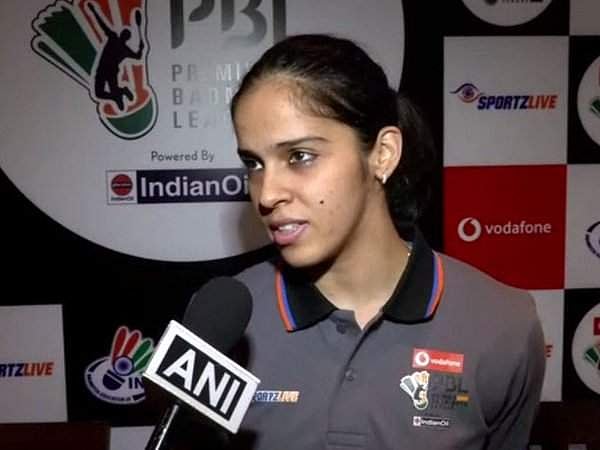 தந்தைக்கு அனுமதி மறுப்பு: கொந்தளித்த சாய்னா, சரிசெய்த இந்திய ஒலிம்பிக் சங்கம்