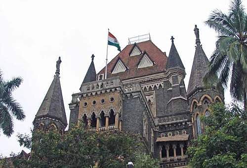 நீதிமன்றத்தில் வேலை வேண்டுமா..? மும்பை உயர்நீதிமன்றத்தில் 8921 பணியிடங்கள் அறிவிப்பு!