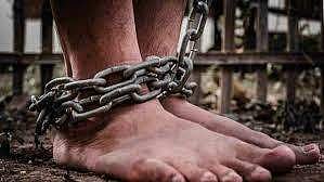 இது தலைமுறைகளை சிதைந்துப் போகச் செய்யும் கொடூரமான சமூகநோய்! நவீன கொத்தடிமைகள்!