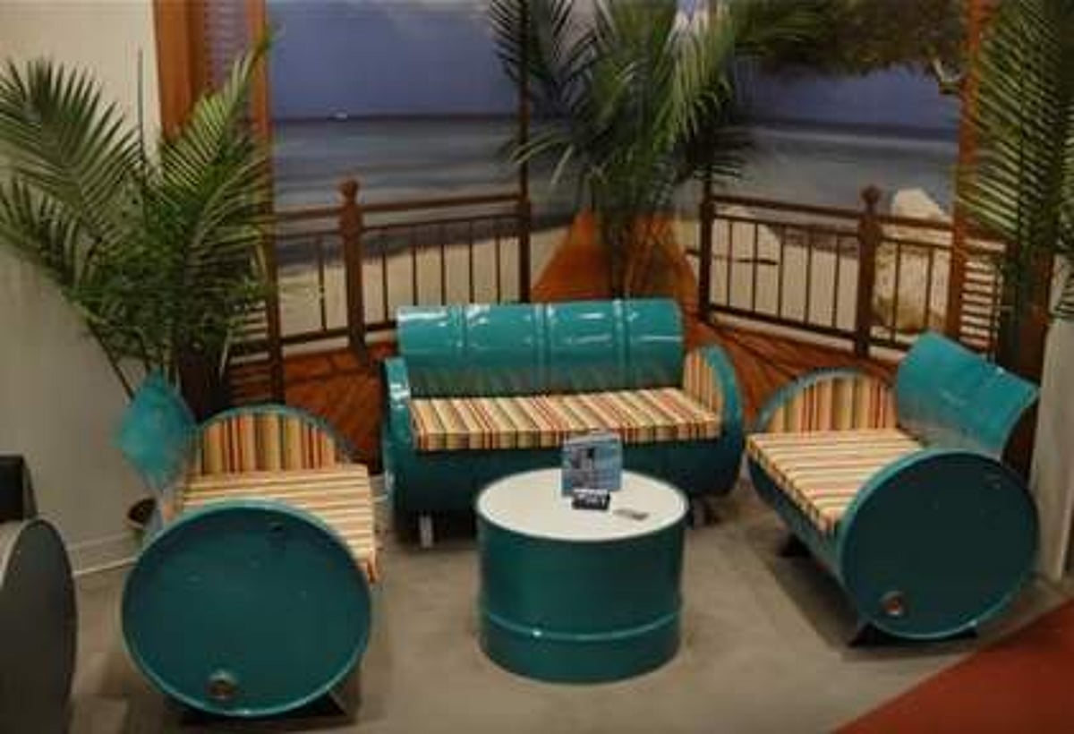 காலி டிரம்களை வைத்து இப்படி வித்யாசமாக ஏதாவது முயற்சி செய்யுங்களேன்!