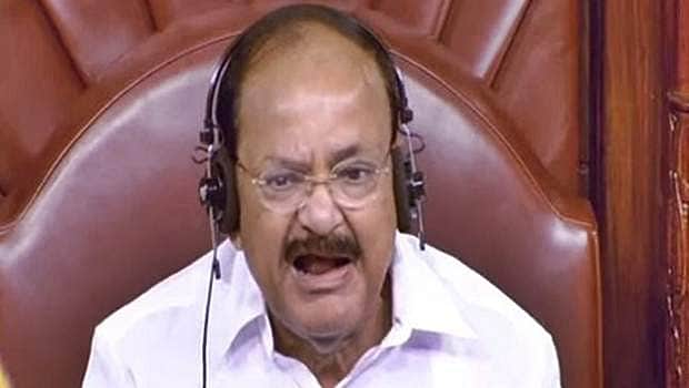 மாநிலங்களவையில் தமிழக உறுப்பினர்களை பெயர்  கூறி வெளியேறச் சொன்ன வெங்கய்ய நாயுடு 